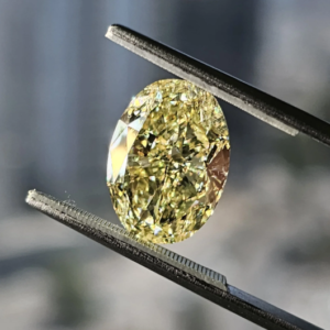 Oval Yellow 1.20 VVS